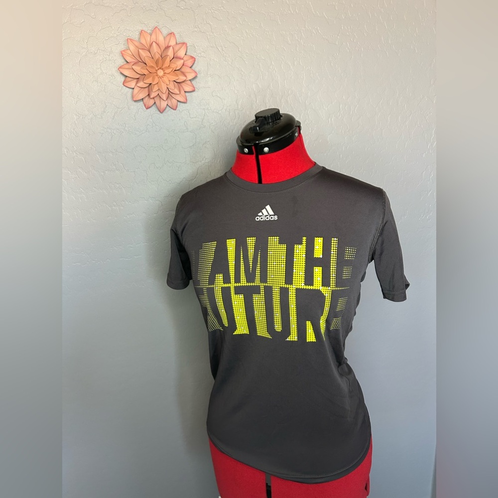 Kids adidas top size medium ‘I am the future’